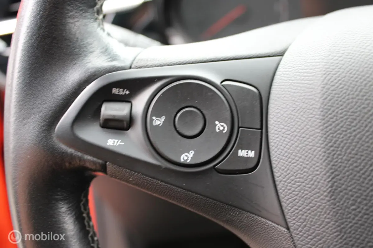 1.2 Elegance, Apple Carplay/Android Auto, LED koplampen, Airco, Cruise control