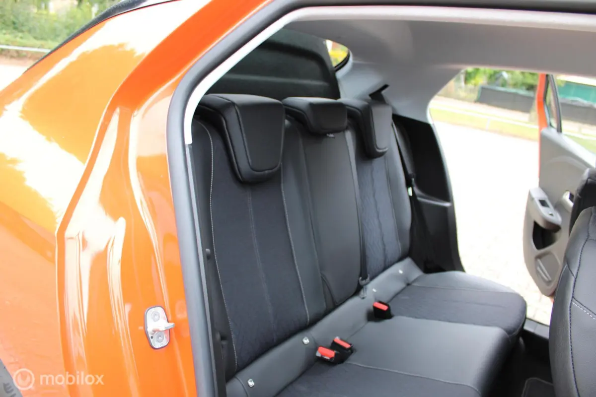 1.2 Elegance, Apple Carplay/Android Auto, LED koplampen, Airco, Cruise control