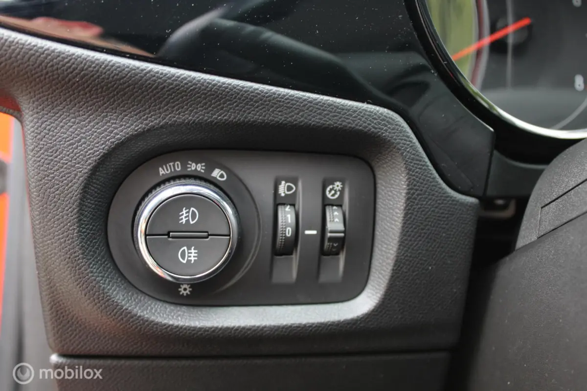 1.2 Elegance, Apple Carplay/Android Auto, LED koplampen, Airco, Cruise control