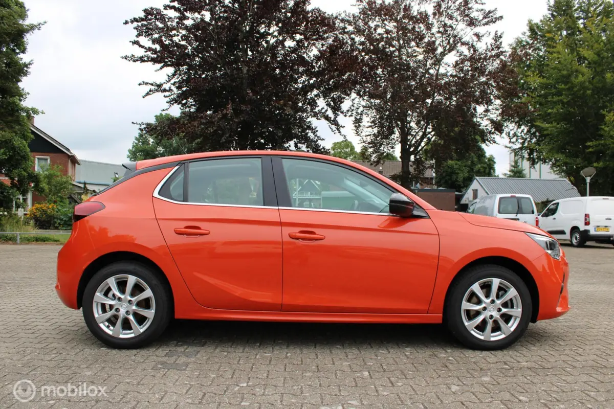 1.2 Elegance, Apple Carplay/Android Auto, LED koplampen, Airco, Cruise control