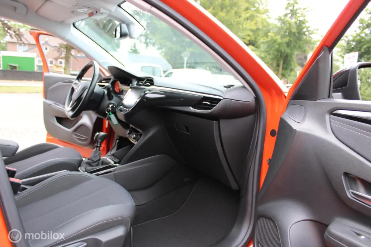 1.2 Elegance, Apple Carplay/Android Auto, LED koplampen, Airco, Cruise control