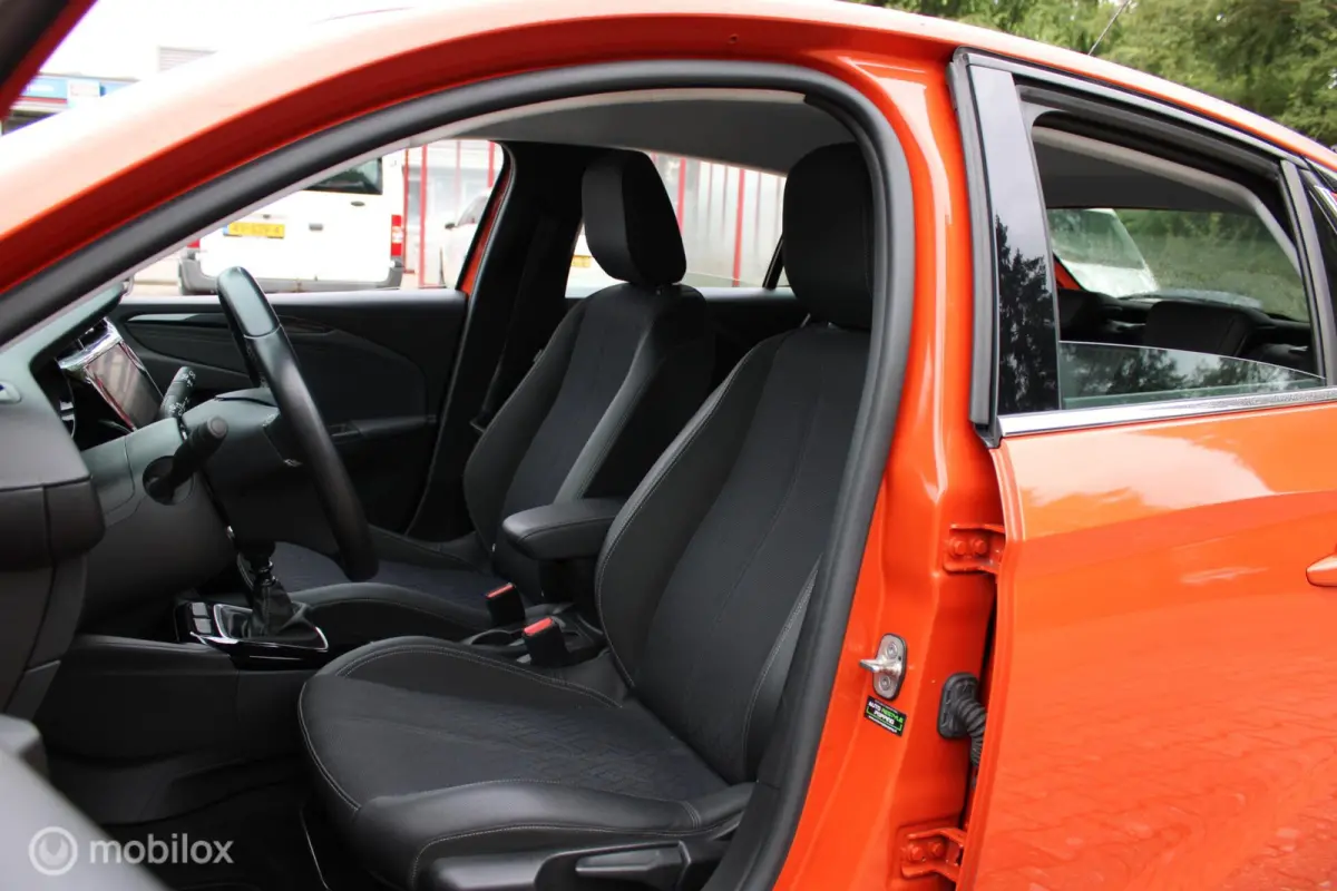 1.2 Elegance, Apple Carplay/Android Auto, LED koplampen, Airco, Cruise control