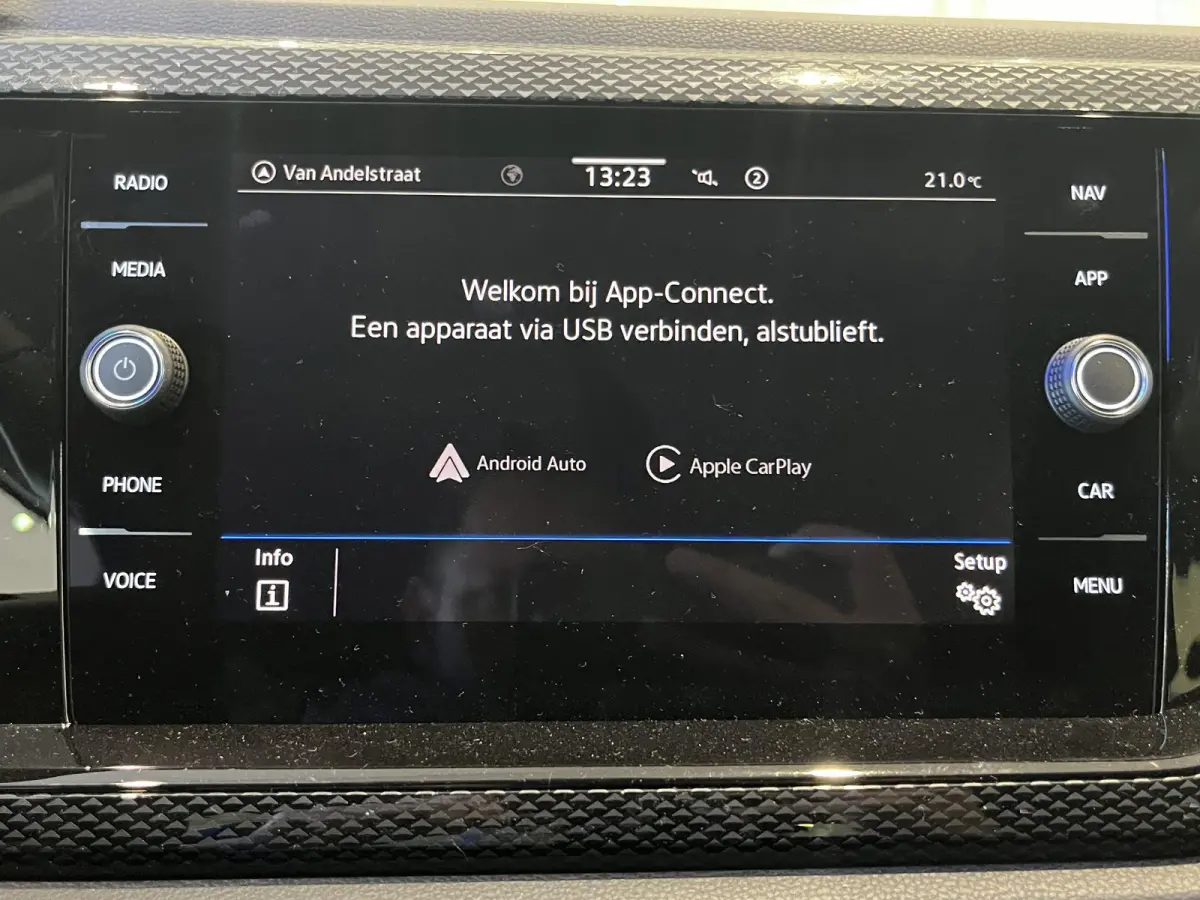 1.0 TSI Life Edition | Automaat | Navigatie | Stoelverwarming | Parkeersensoren | Achteruitrij camera | Digitale cockpit |