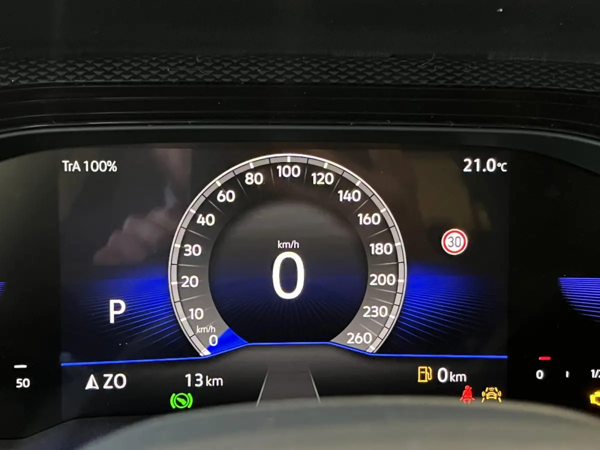 1.0 TSI Life Edition | Automaat | Navigatie | Stoelverwarming | Parkeersensoren | Achteruitrij camera | Digitale cockpit |