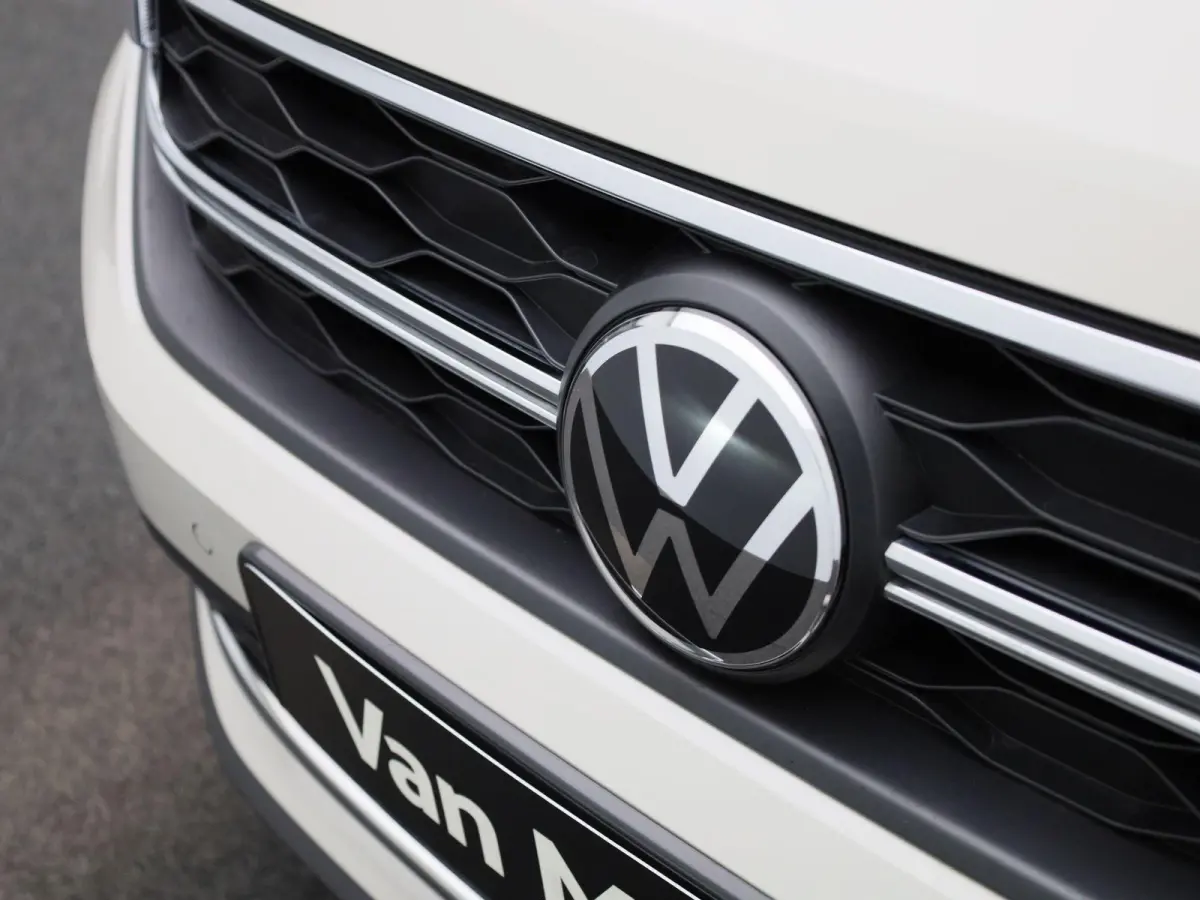1.0 TSI Life Edition | Automaat | Apple Carplay of Android auto draadloos| Parkeersensoren voor & achter | Keyless entry/start | Achteruitrijcamera |