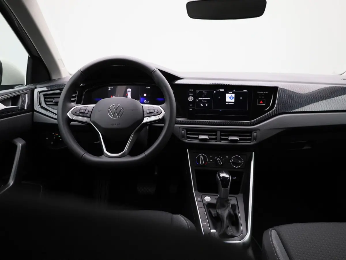 1.0 TSI Life Edition | Automaat | Apple Carplay of Android auto draadloos| Parkeersensoren voor & achter | Keyless entry/start | Achteruitrijcamera |