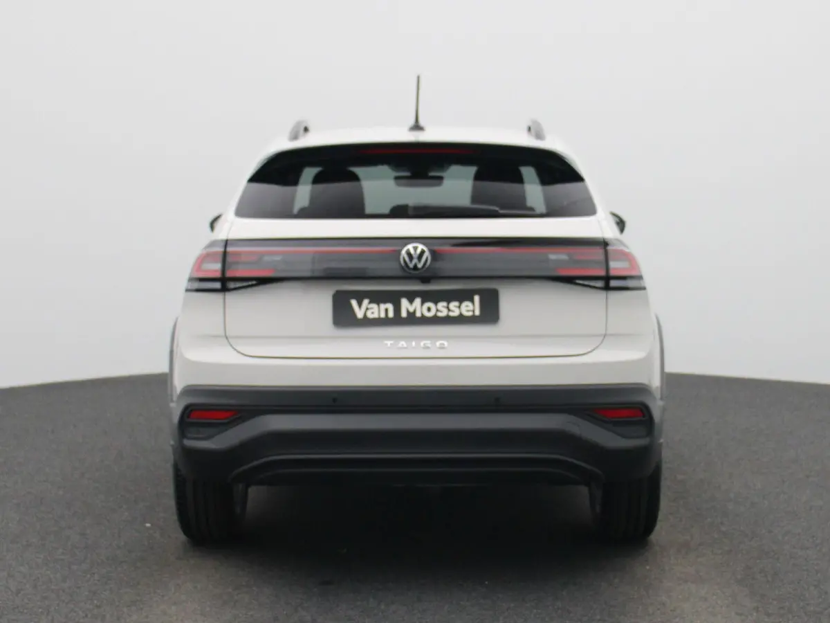 1.0 TSI Life Edition | Automaat | Apple Carplay of Android auto draadloos| Parkeersensoren voor & achter | Keyless entry/start | Achteruitrijcamera |