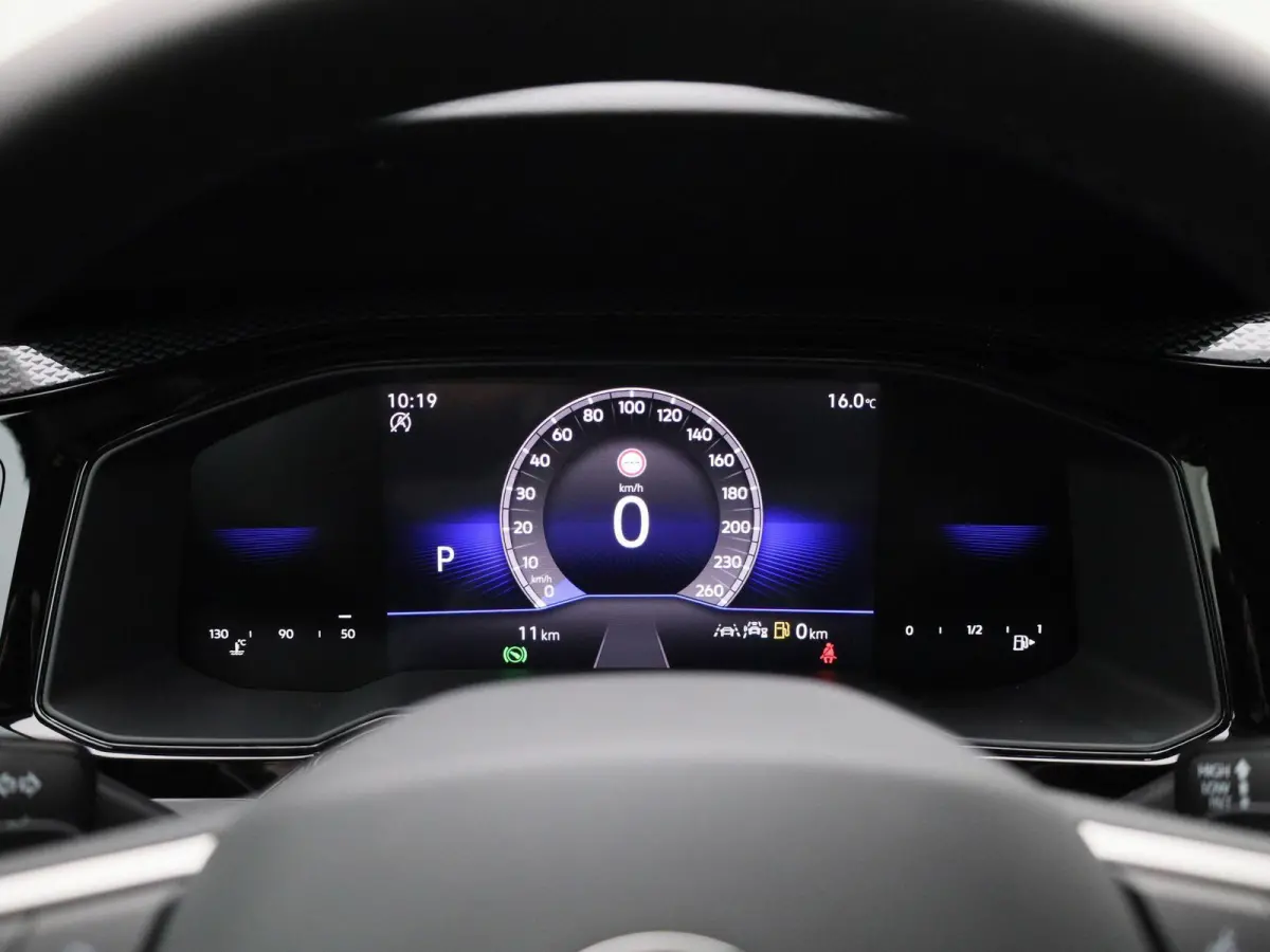 1.0 TSI Life Edition | Automaat | Apple Carplay of Android auto draadloos| Parkeersensoren voor & achter | Keyless entry/start | Achteruitrijcamera |