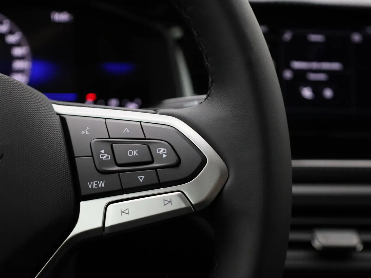 1.0 TSI Life Edition | Automaat | Apple Carplay of Android auto draadloos| Parkeersensoren voor & achter | Keyless entry/start | Achteruitrijcamera |