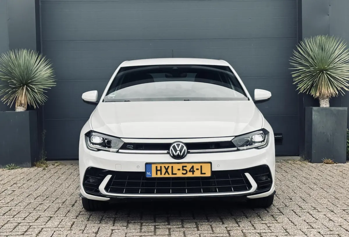 1.0 TSI R-Line Navi/Camera/AppleCarPlay/xenon/Led