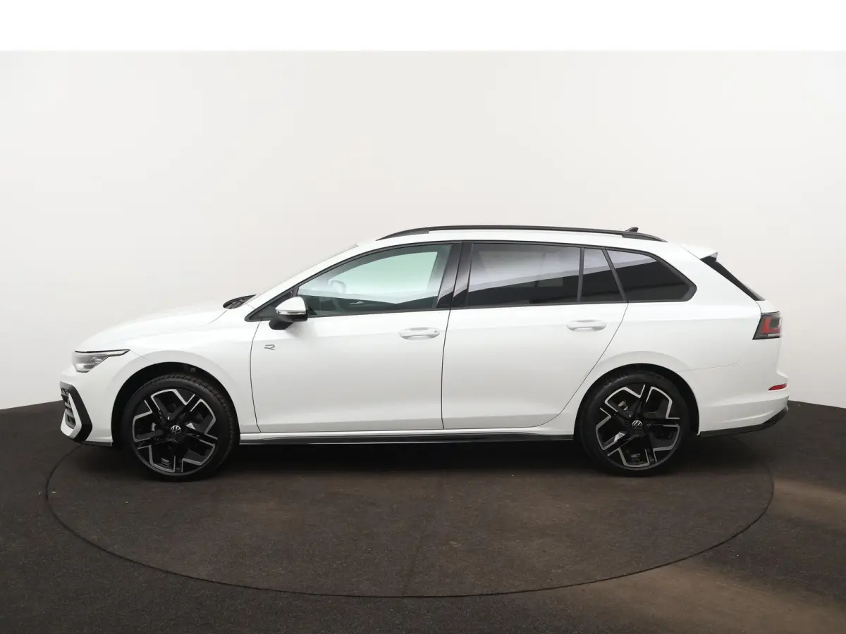 1.5 eTSI R-Line Edition 116 PK Automaat | Automaat | Apple Carplay draadloos | LED Matrix koplampen | Dodehoeksensoren | Camera | Climate control | Adaptieve cruise control |