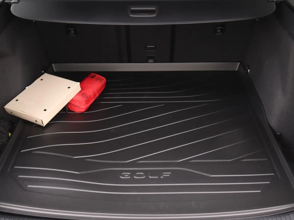 1.5 eTSI R-Line Edition 116 PK Automaat | Automaat | Apple Carplay draadloos | LED Matrix koplampen | Dodehoeksensoren | Camera | Climate control | Adaptieve cruise control |