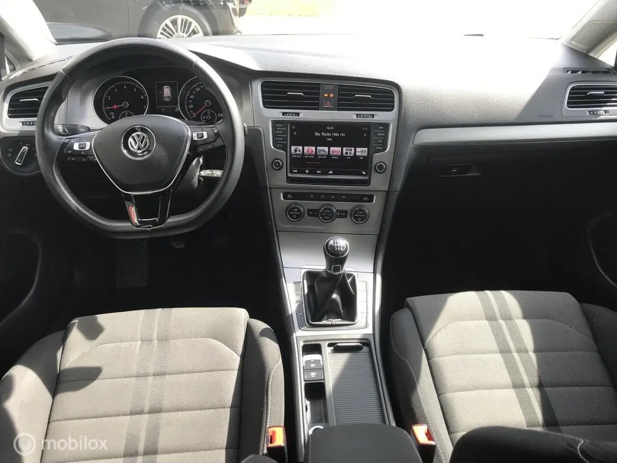 1.0 TSI Connected Series + Carplay