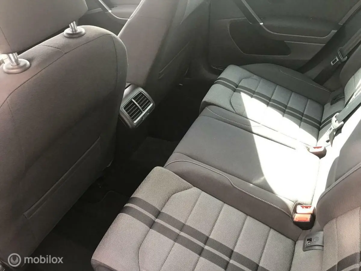 1.0 TSI Connected Series + Carplay