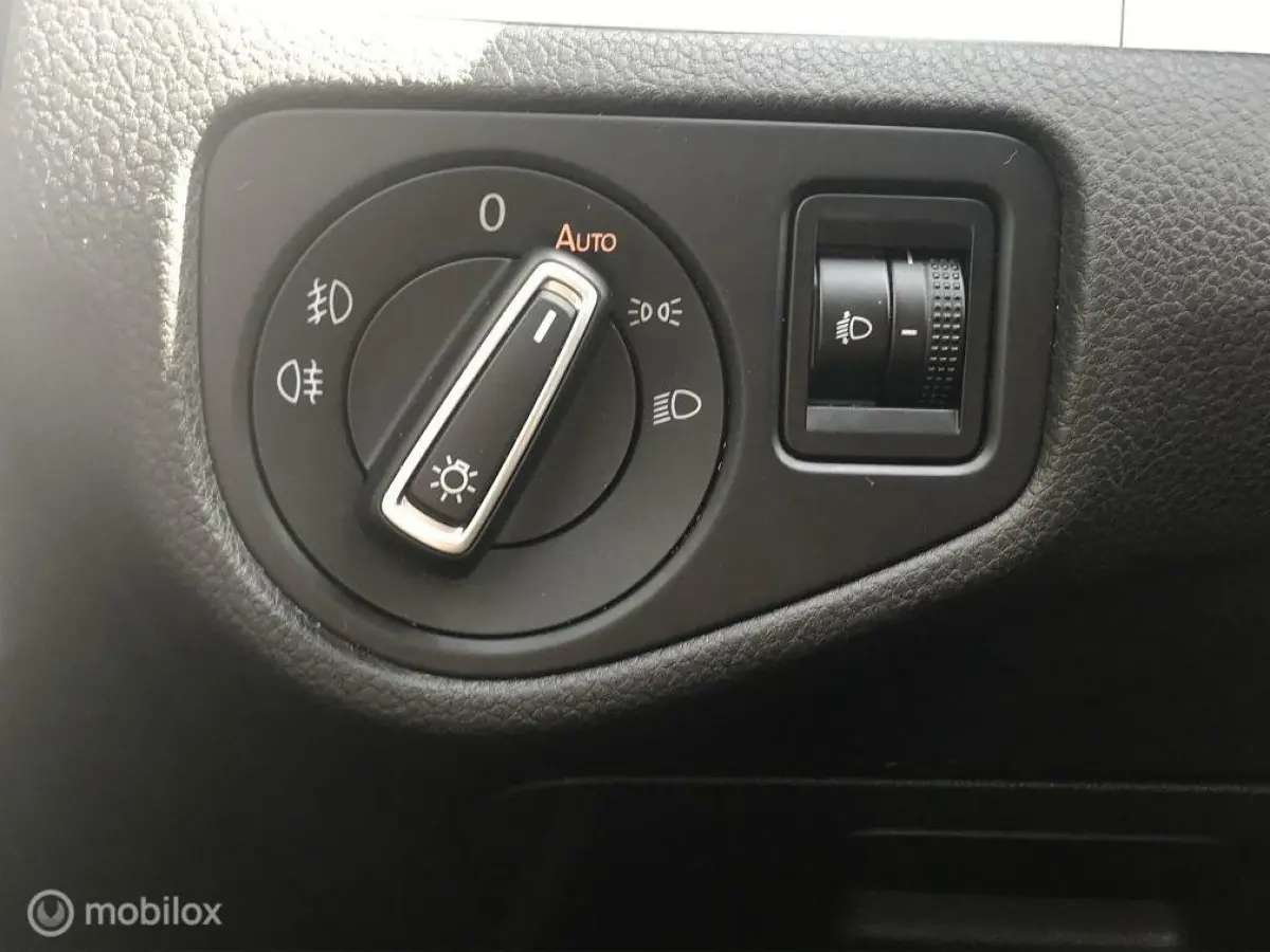 1.0 TSI Connected Series + Carplay