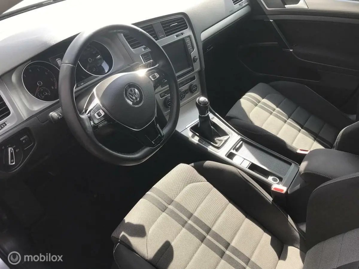1.0 TSI Connected Series + Carplay
