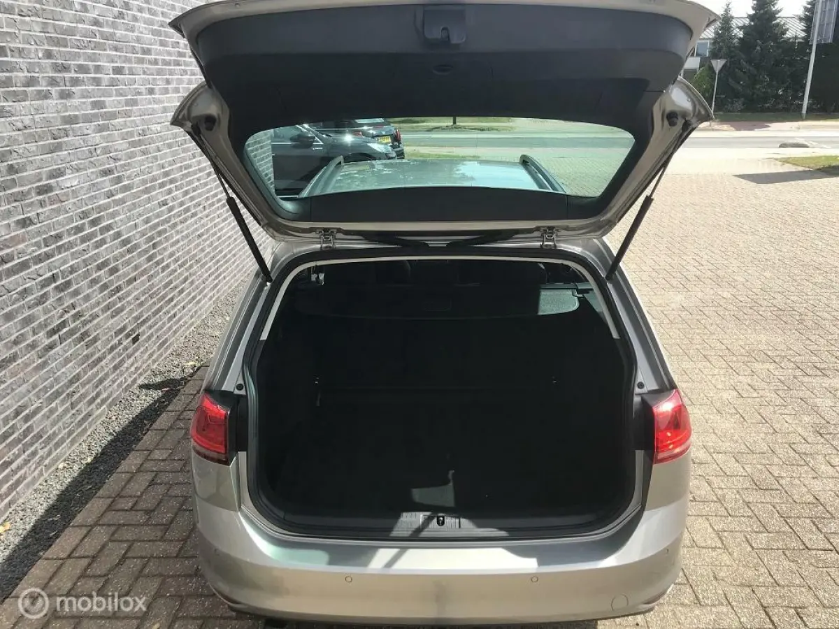 1.0 TSI Connected Series + Carplay
