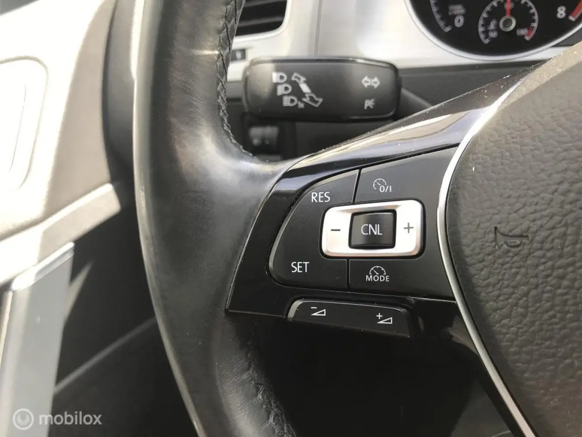 1.0 TSI Connected Series + Carplay