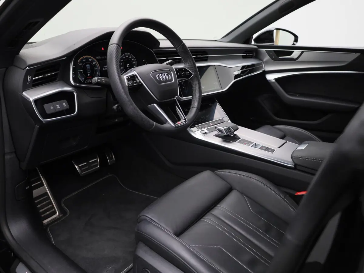 50 TFSI e quattro Pro Line S 299 PK l Adaptive cruise control | Navigatie | Bang & Olufsen | Climate Control l Head-up display l Uitgebreide voorverwarming + ventilatie | Apple Carplay | And