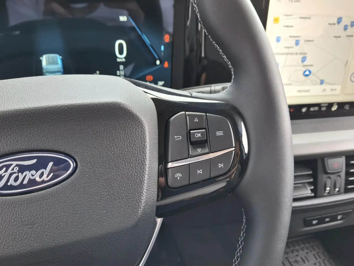 EV Limited | €4100 Ford voordeel | 0.99% rente | Driverpack met Navigatie | Trekhaak | Laadvloerbescherming | Led Laadruimteverlichting | Camera | Adaptive Cruise |