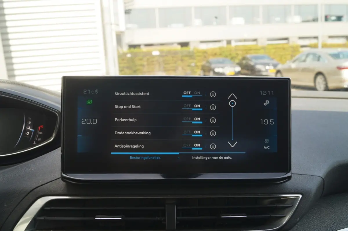 1.2 PureTech Blue Lease Allure -NAVI-ECC-