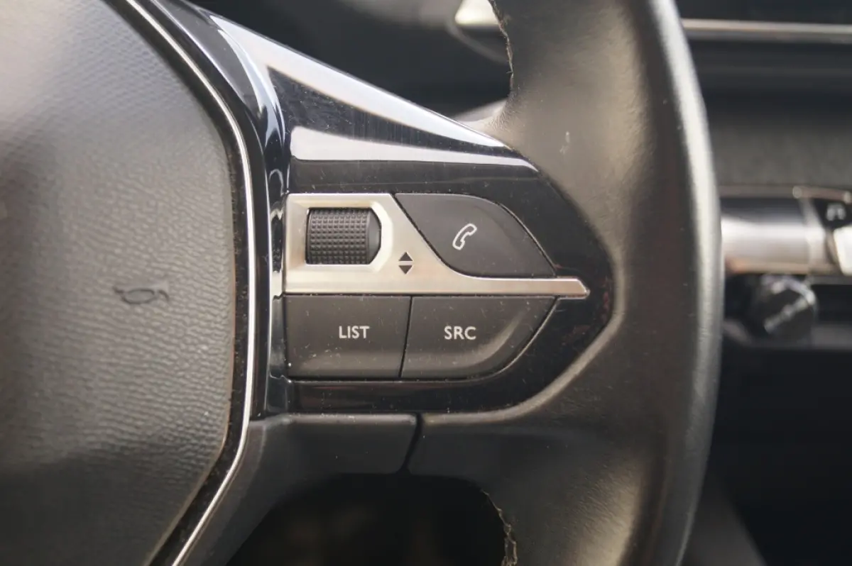 1.2 PureTech Blue Lease Allure -NAVI-ECC-