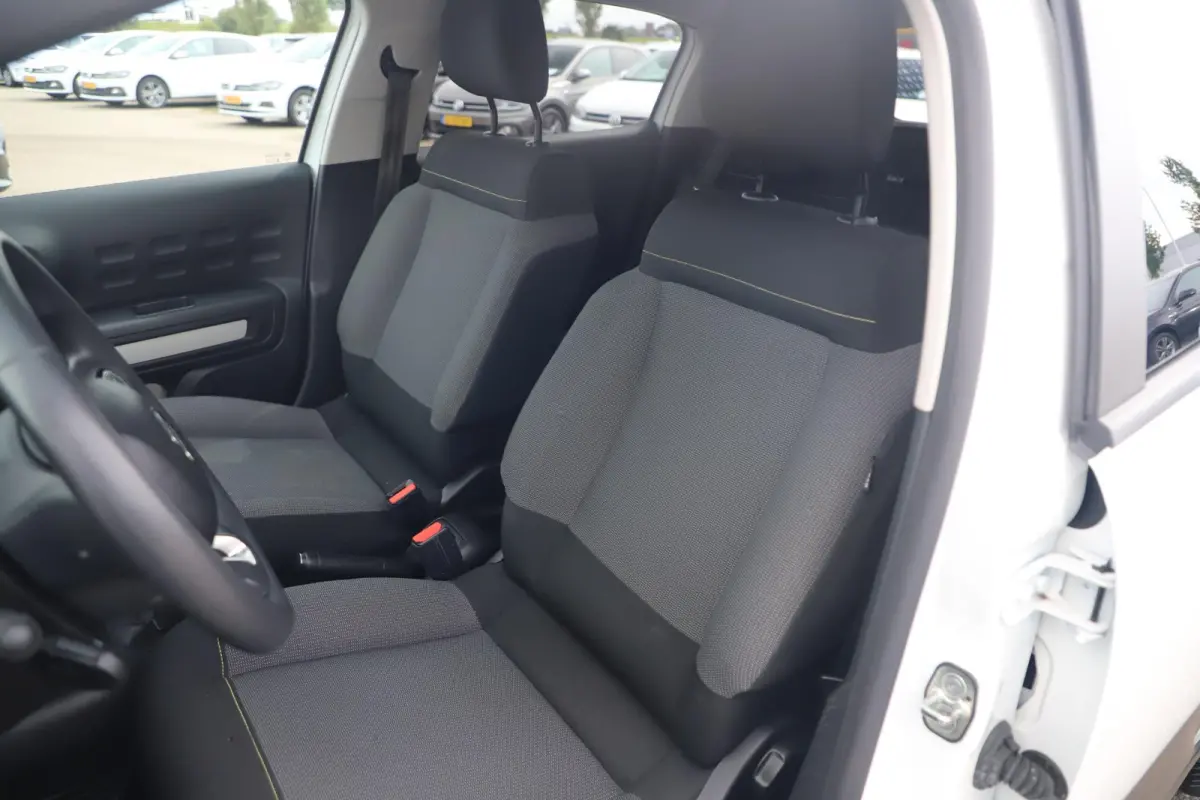 1.2 PureTech Feel Carplay Android Navigatie Climate Cruise Control Rijstrooksensor Getint Glas
