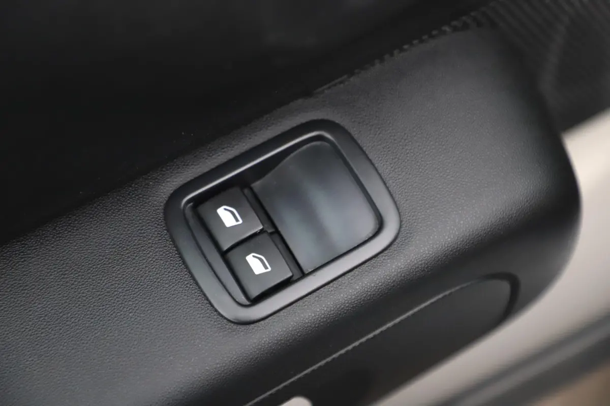 1.2 PureTech Feel Carplay Android Navigatie Climate Cruise Control Rijstrooksensor Getint Glas