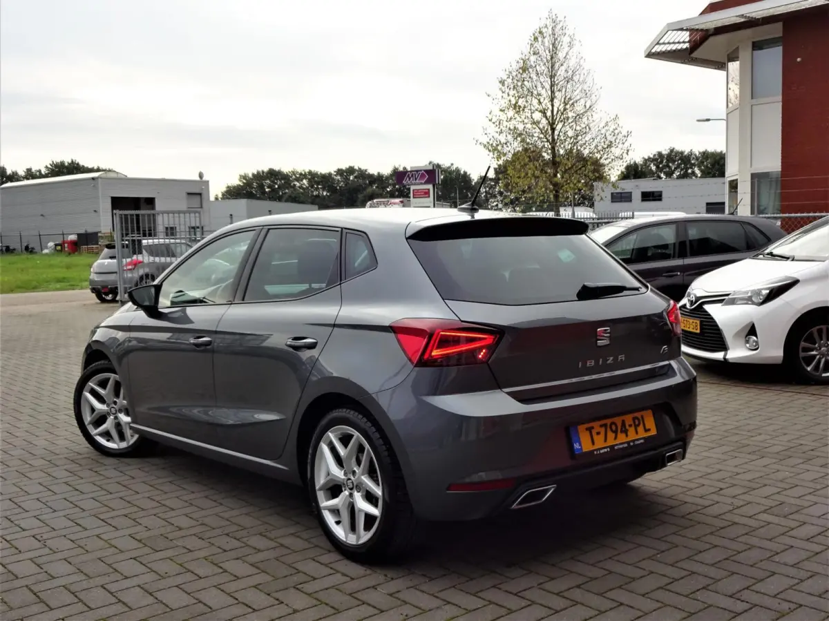 1.0 TSI FR Business ,FACELIFT,Navi,Cruise