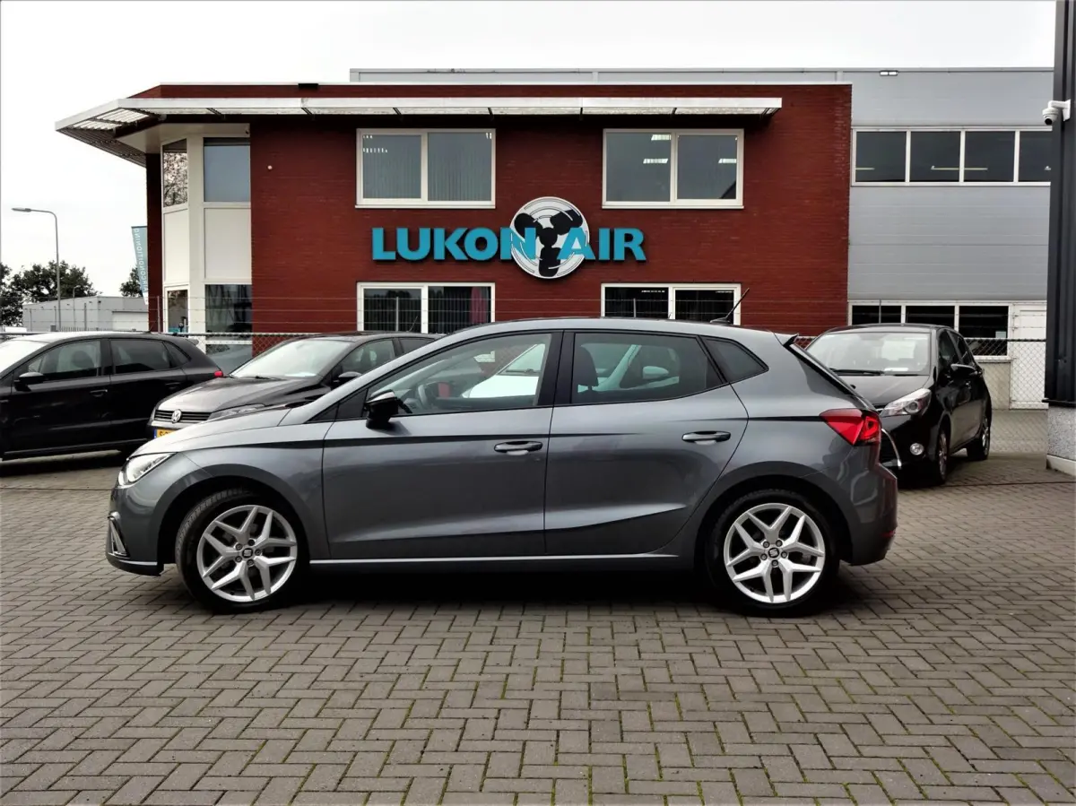 1.0 TSI FR Business ,FACELIFT,Navi,Cruise