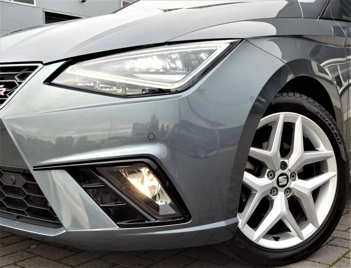 1.0 TSI FR Business ,FACELIFT,Navi,Cruise