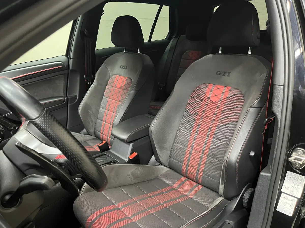 2.0 TSI GTI TCR / DCC / Akrapovic / 1ste eigenaar