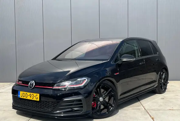 2.0 TSI GTI TCR / DCC / Akrapovic / 1ste eigenaar