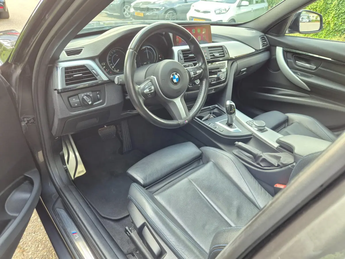 M Sport 1e EIG 100% Dealer Pano Cam Apple CarPlay Touring LED 19inch NL 320i High Executive