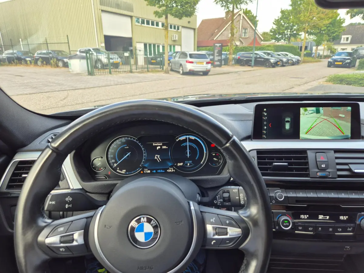 M Sport 1e EIG 100% Dealer Pano Cam Apple CarPlay Touring LED 19inch NL 320i High Executive