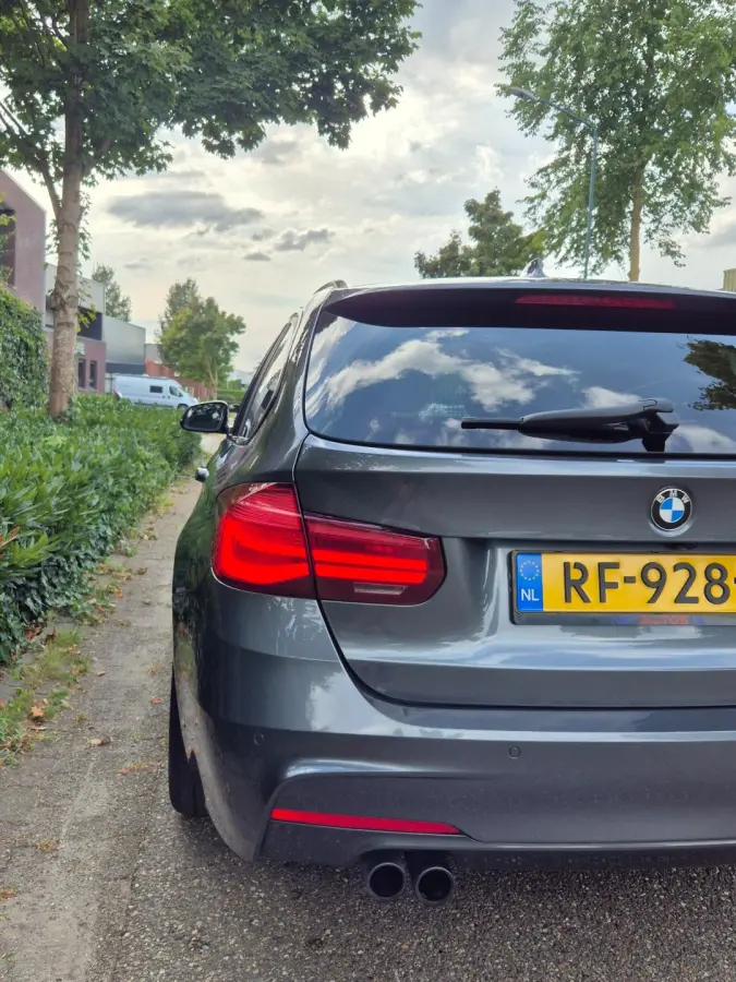 M Sport 1e EIG 100% Dealer Pano Cam Apple CarPlay Touring LED 19inch NL 320i High Executive