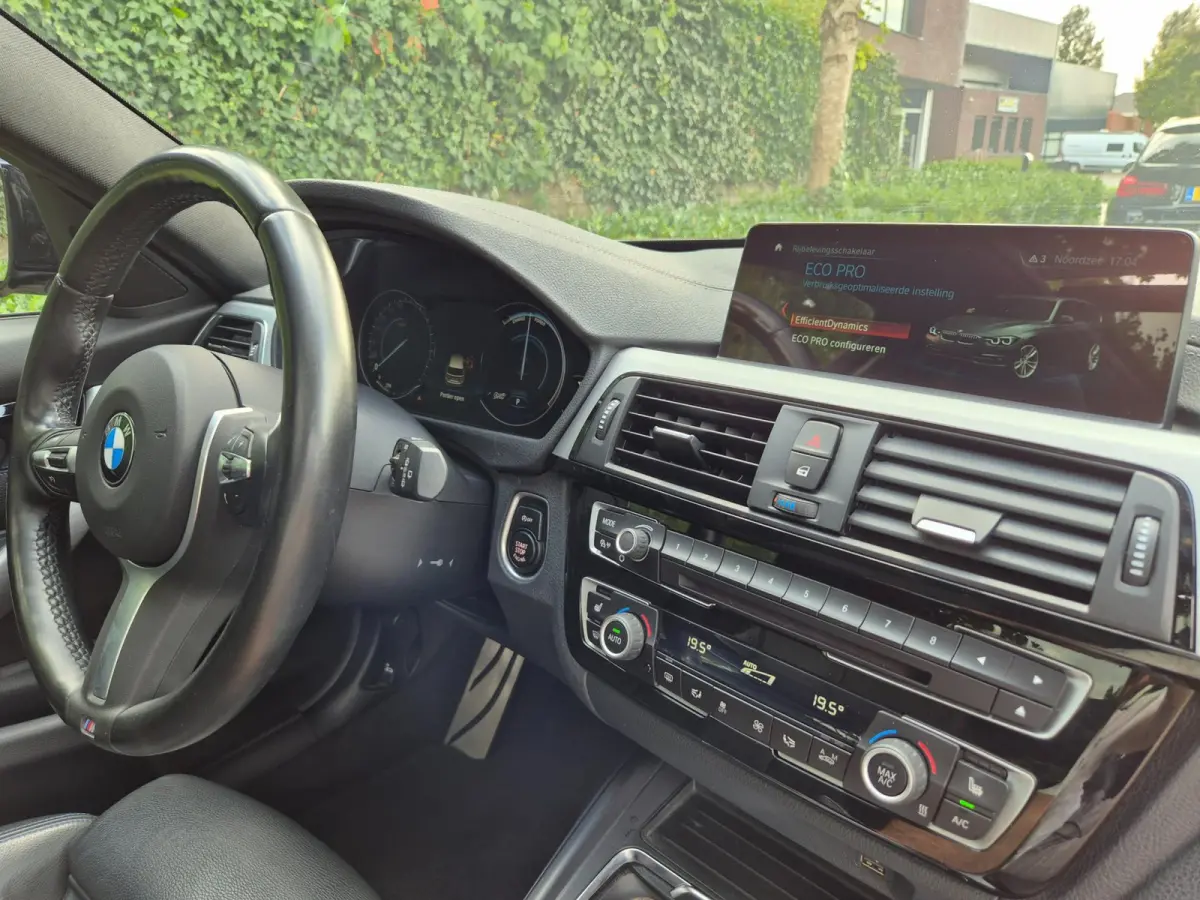 M Sport 1e EIG 100% Dealer Pano Cam Apple CarPlay Touring LED 19inch NL 320i High Executive