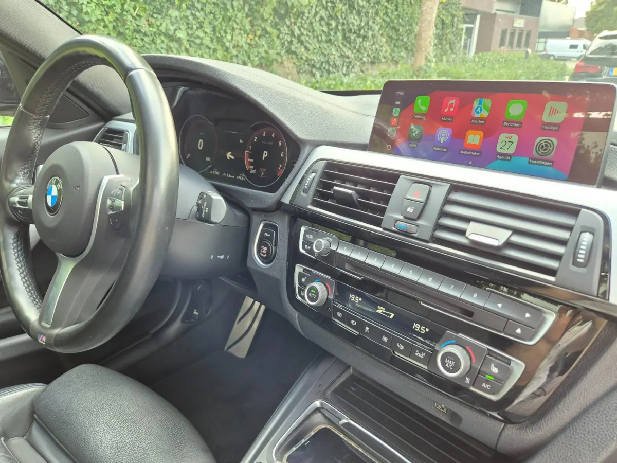 M Sport 1e EIG 100% Dealer Pano Cam Apple CarPlay Touring LED 19inch NL 320i High Executive