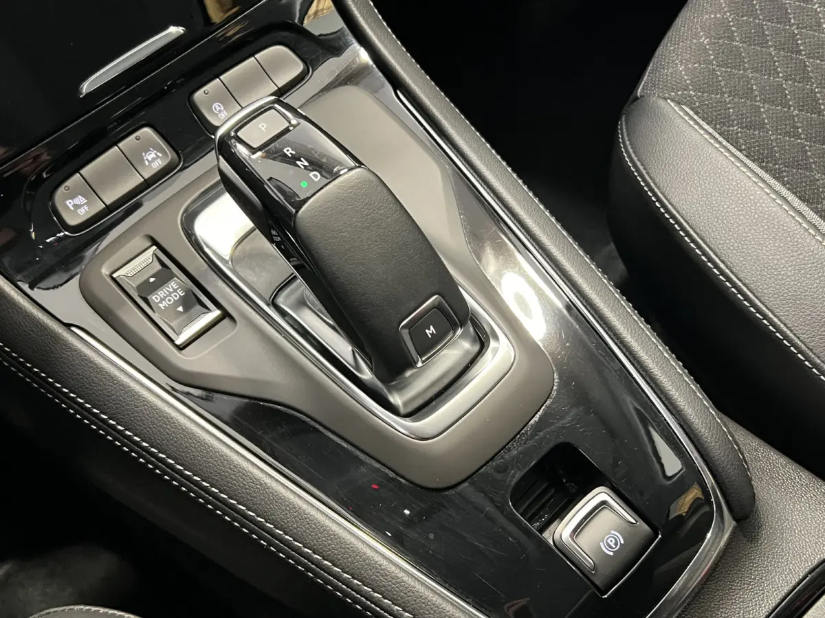 1.2 Turbo GS Line | Navigatie/Android/Apple Carplay | LM Velgen 18" | Achteruitrijcamera | Cruise Control | DAB | Airco |