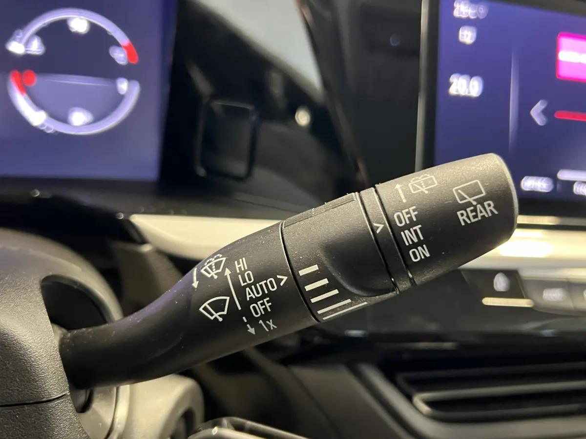 1.2 Turbo GS Line | Navigatie/Android/Apple Carplay | LM Velgen 18" | Achteruitrijcamera | Cruise Control | DAB | Airco |