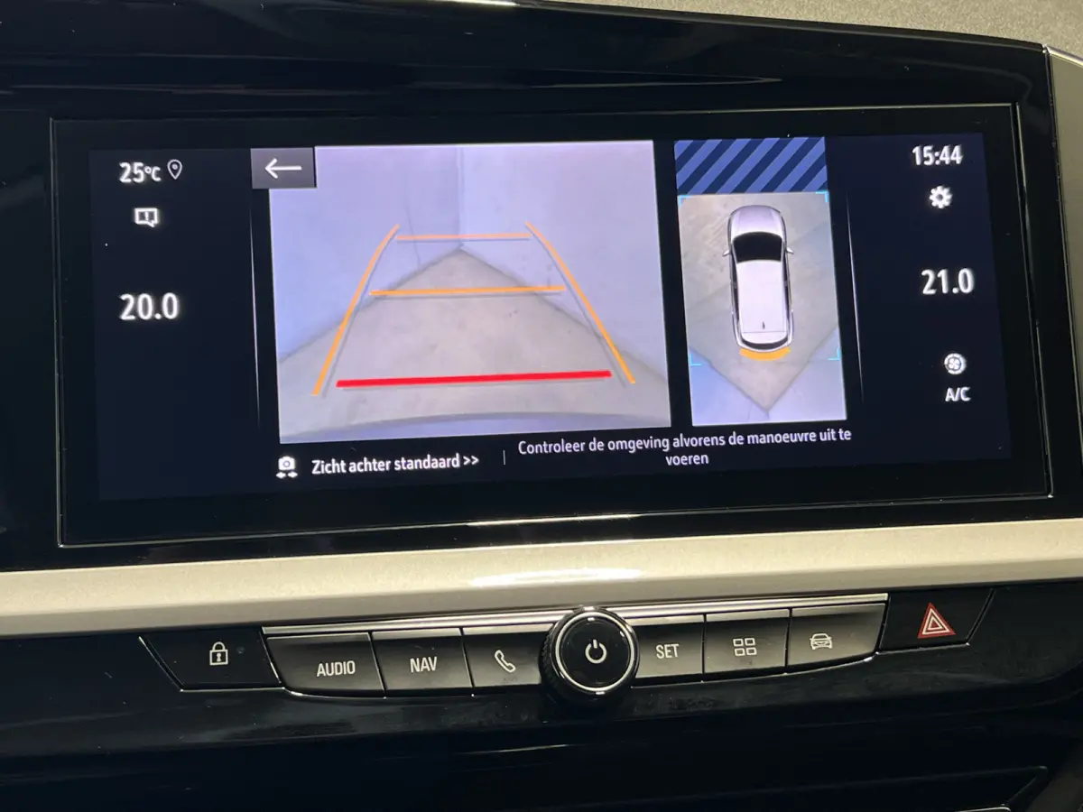 1.2 Turbo GS Line | Navigatie/Android/Apple Carplay | LM Velgen 18" | Achteruitrijcamera | Cruise Control | DAB | Airco |