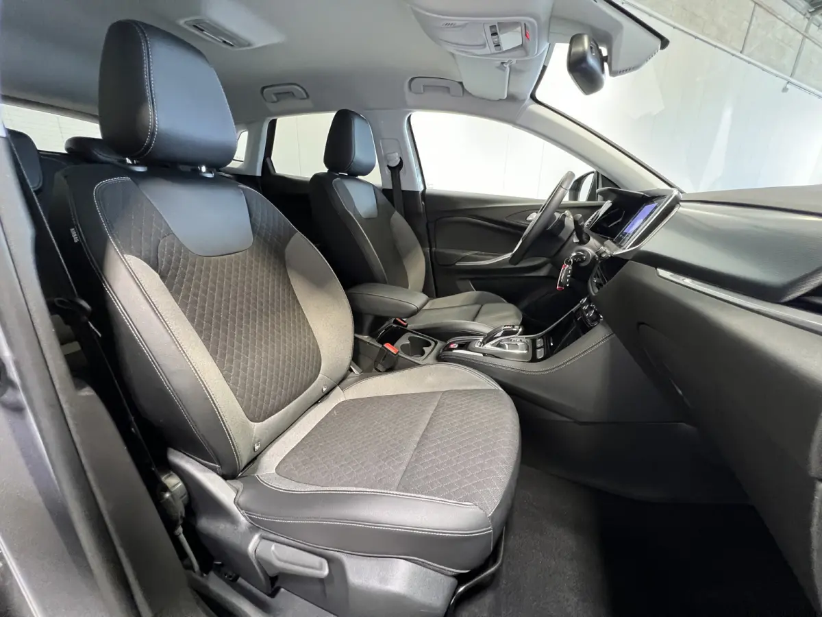 1.2 Turbo GS Line | Navigatie/Android/Apple Carplay | LM Velgen 18" | Achteruitrijcamera | Cruise Control | DAB | Airco |