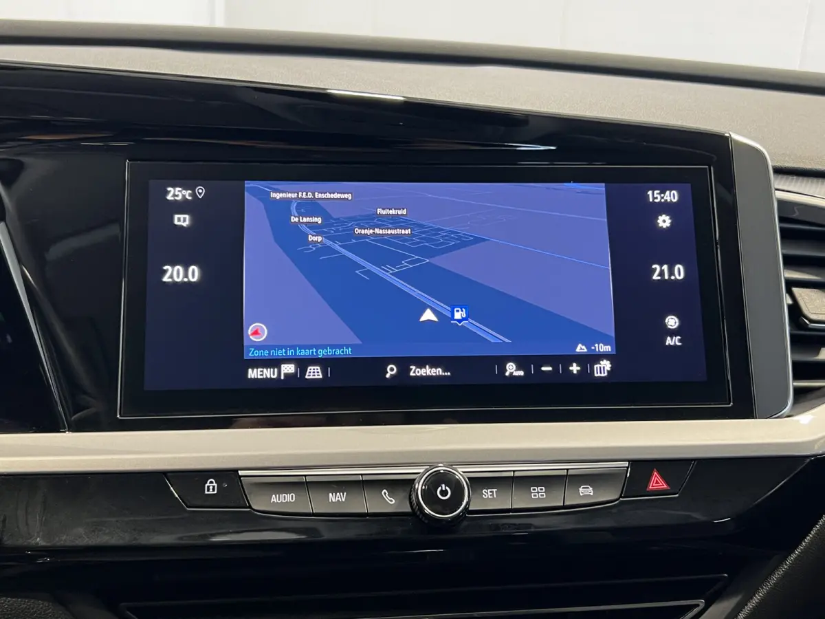 1.2 Turbo GS Line | Navigatie/Android/Apple Carplay | LM Velgen 18" | Achteruitrijcamera | Cruise Control | DAB | Airco |