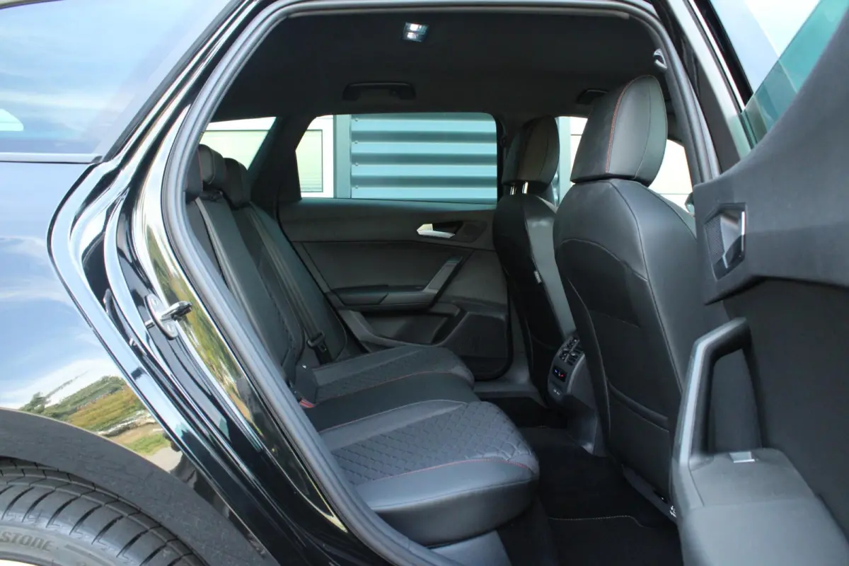 1.5 TSI e-Hybrid 204pk FR PHEV First Edition | 18" Velgen | Dodehoek Detectie | Adaptive Cruise