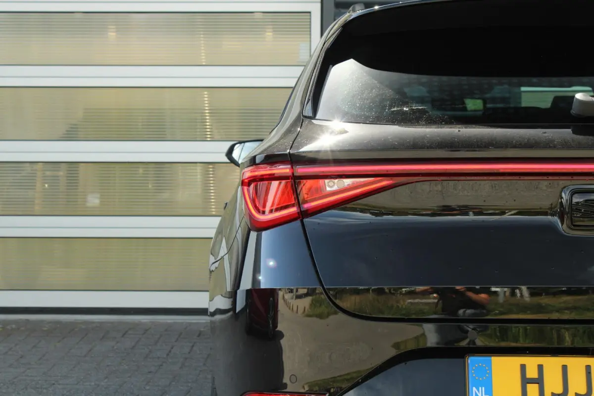 1.5 TSI e-Hybrid 204pk FR PHEV First Edition | 18" Velgen | Dodehoek Detectie | Adaptive Cruise
