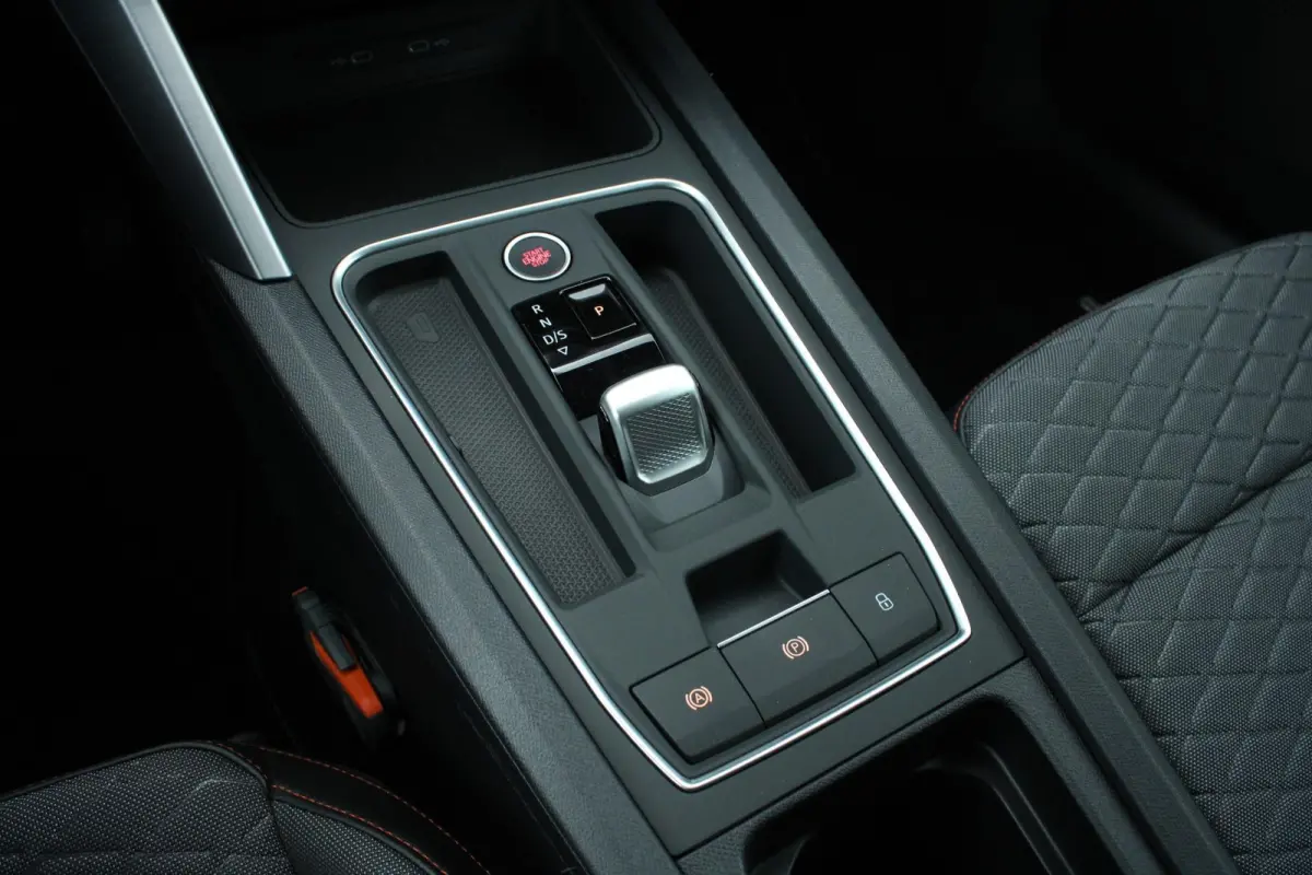 1.5 TSI e-Hybrid 204pk FR PHEV First Edition | 18" Velgen | Dodehoek Detectie | Adaptive Cruise