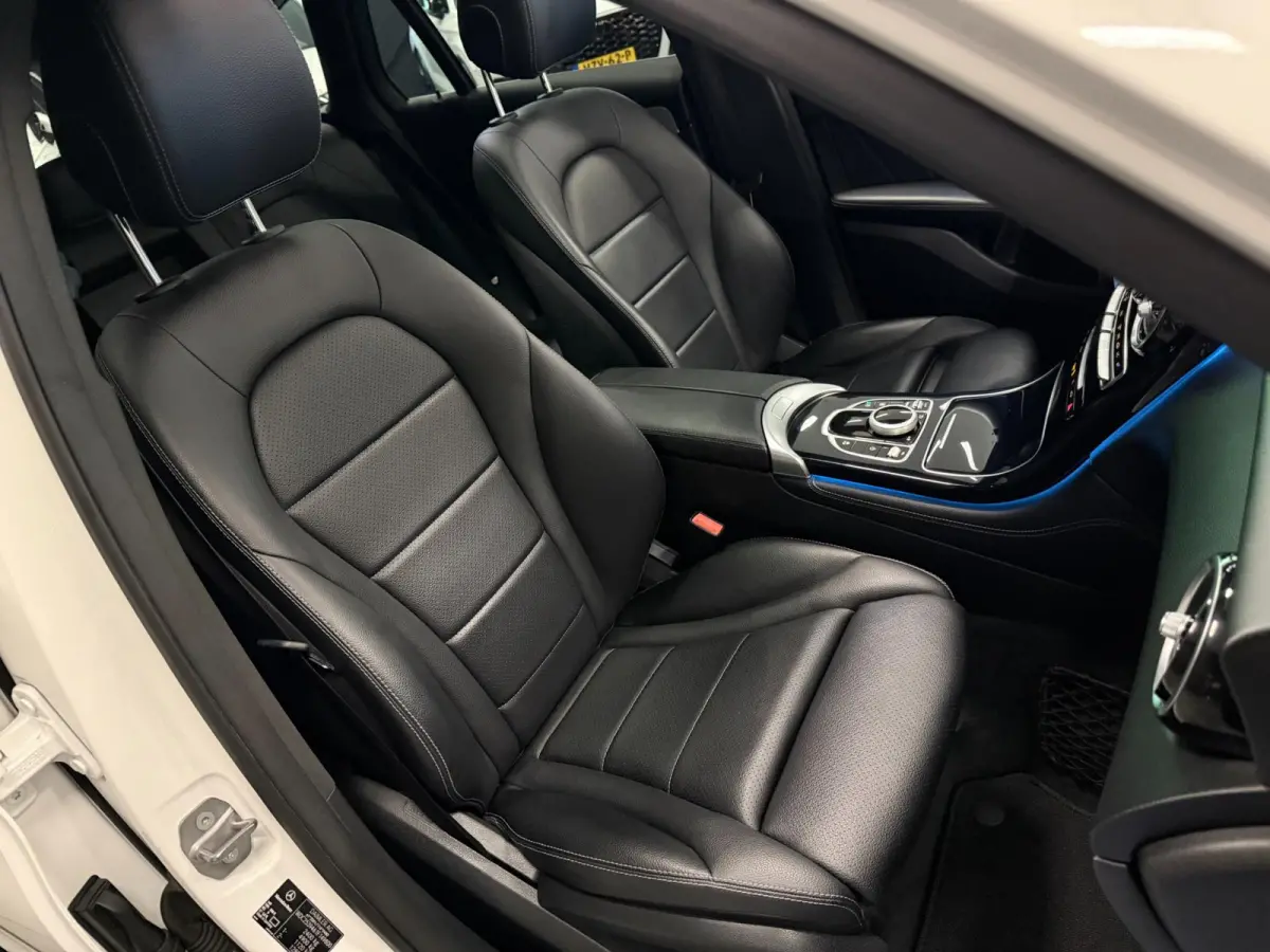 250 4MATIC AMG PANO/NAVI/LEDER/LED/CAM/ECC/PDC/CRUISE/STOEL-M///