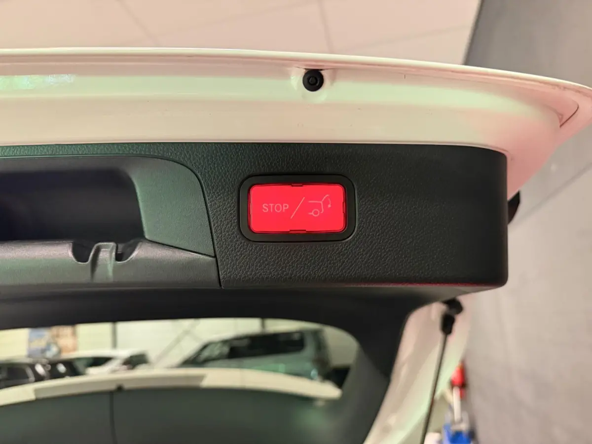 250 4MATIC AMG PANO/NAVI/LEDER/LED/CAM/ECC/PDC/CRUISE/STOEL-M///