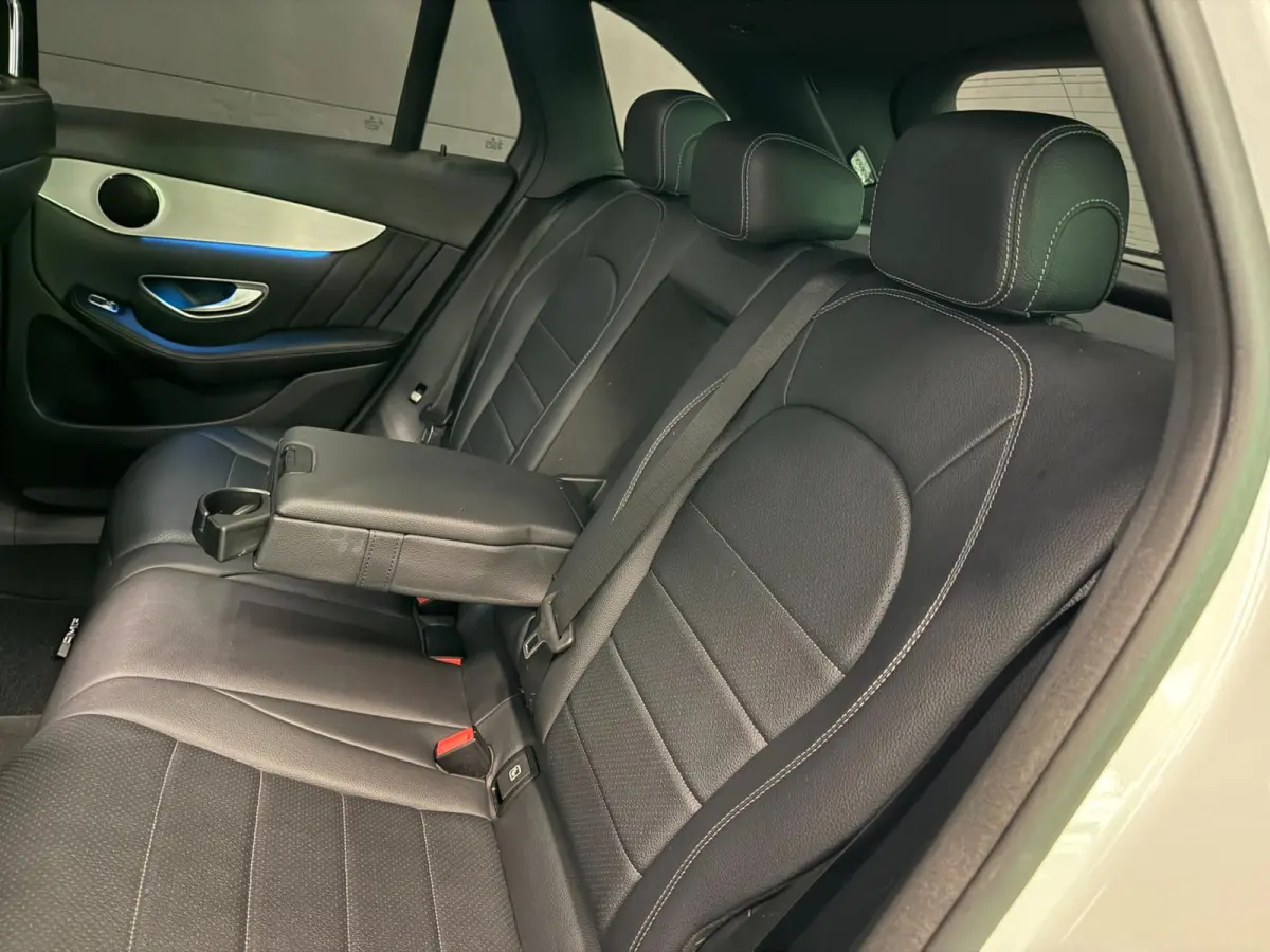 250 4MATIC AMG PANO/NAVI/LEDER/LED/CAM/ECC/PDC/CRUISE/STOEL-M///