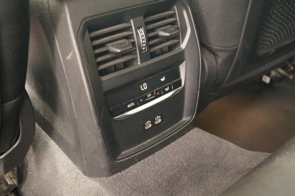 318d Automaat Executive -NAVI-ECC-